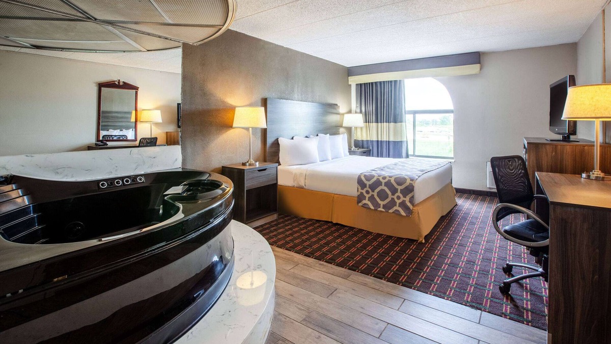 Northwood Hotel | Baymont by Wyndham Northwood