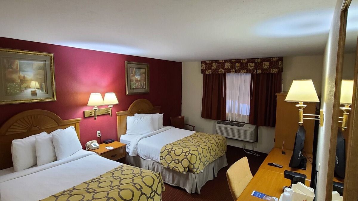 Perrysburg Hotel | Baymont by Wyndham Perrysburg/Toledo