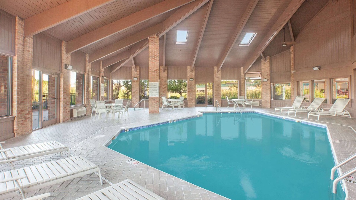 Smiths Creek Hotel | Baymont by Wyndham Port Huron