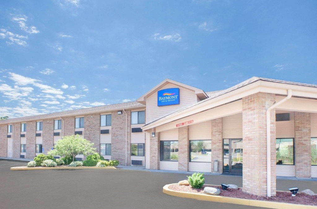 Smiths Creek Hotel | Baymont by Wyndham Port Huron