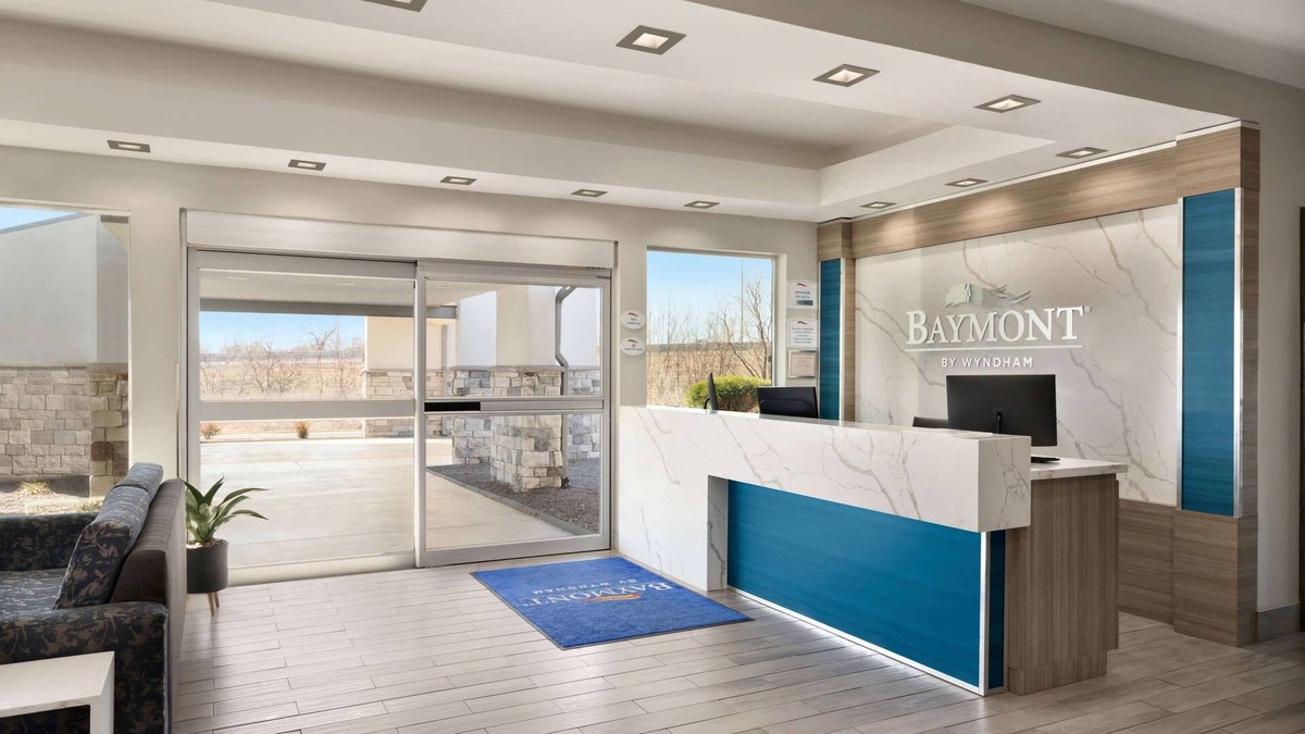 Shawnee Hotel | Baymont by Wyndham Shawnee