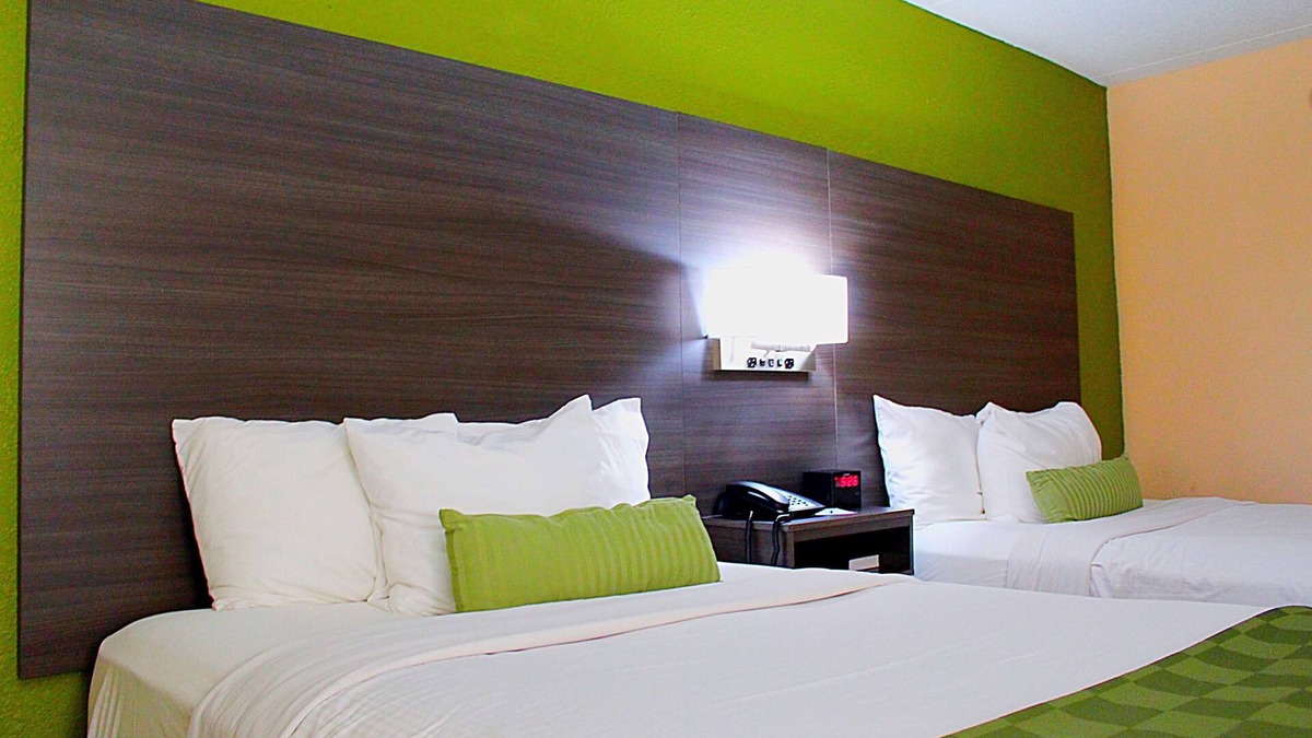 Springfield Hotel | Baymont by Wyndham Springfield