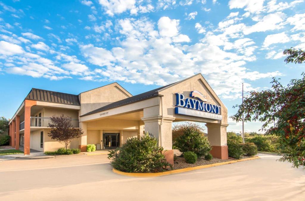 Topeka Hotel | Baymont by Wyndham Topeka