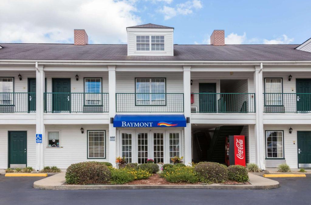 Waycross Hotel | Baymont by Wyndham Waycross