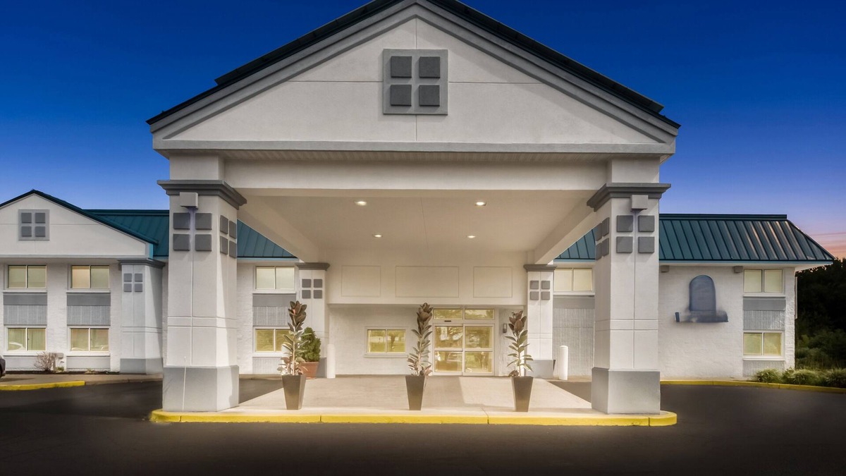 Westampton Hotel | Baymont by Wyndham Westampton