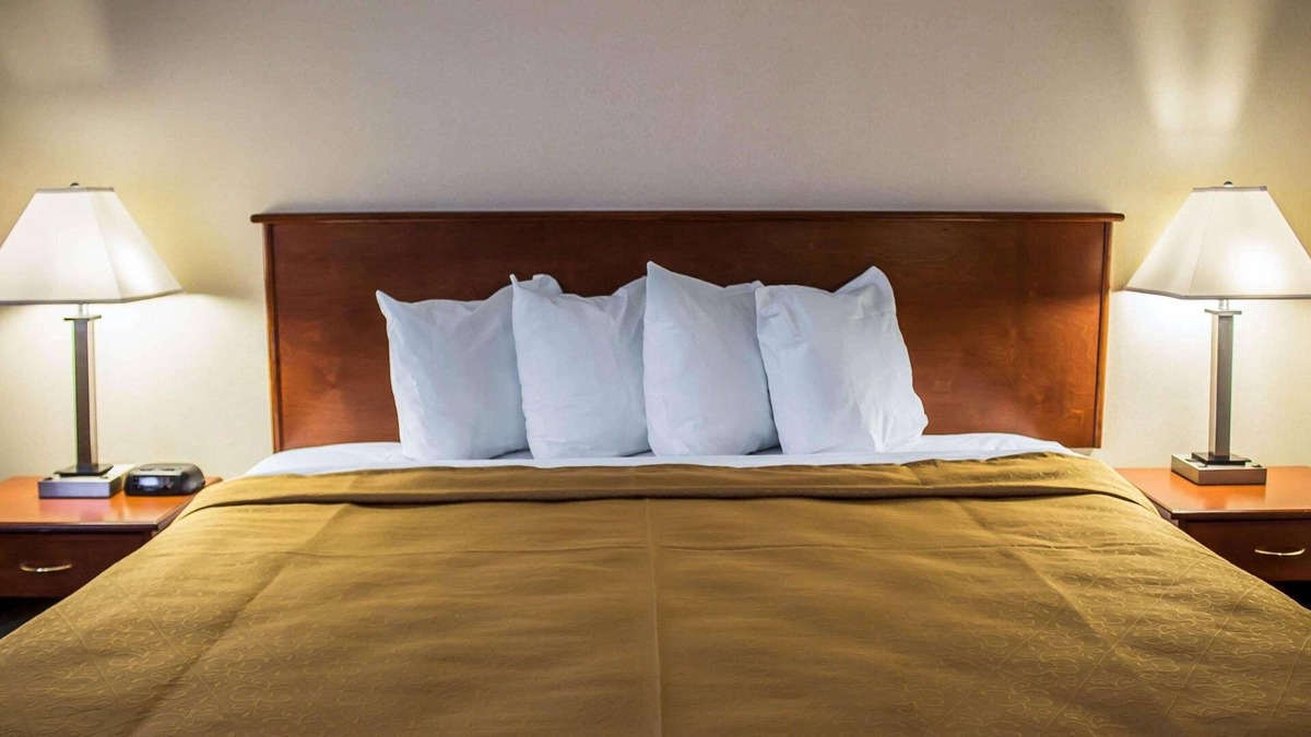 Youngstown Hotel | Baymont by Wyndham Youngstown