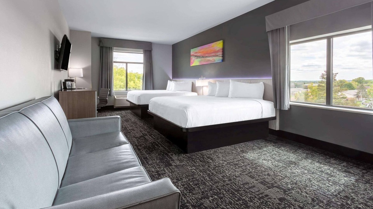 Madison Hotel | Baymont Inn & Suites by Wyndham Madison