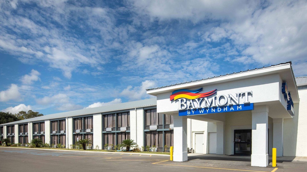 Hammond Hotel | Baymont Inn & Suites by Wyndham Hammond