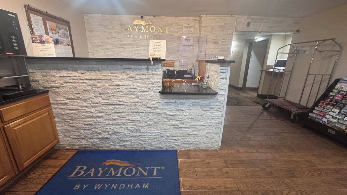 Richmond Hotel | Baymont Inn & Suites by Wyndham Richmond