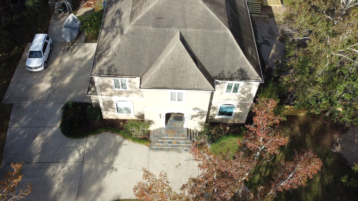 Slidell House | Bayou canal spacious 5-bedrm house, 1 acre Slidell, AC, WiFi