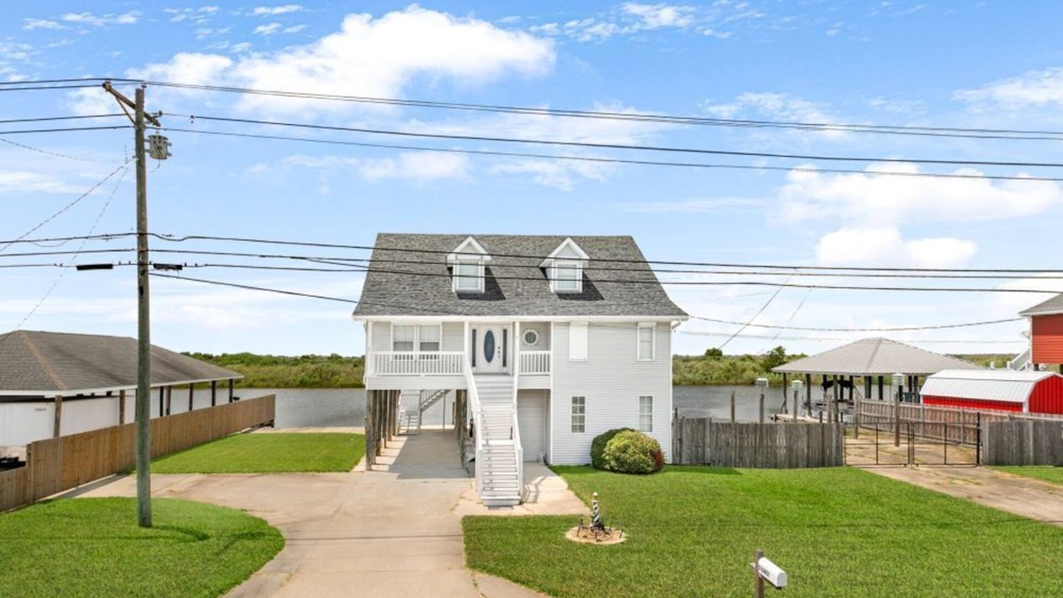Slidell House | Bayou Manor: 3BR House