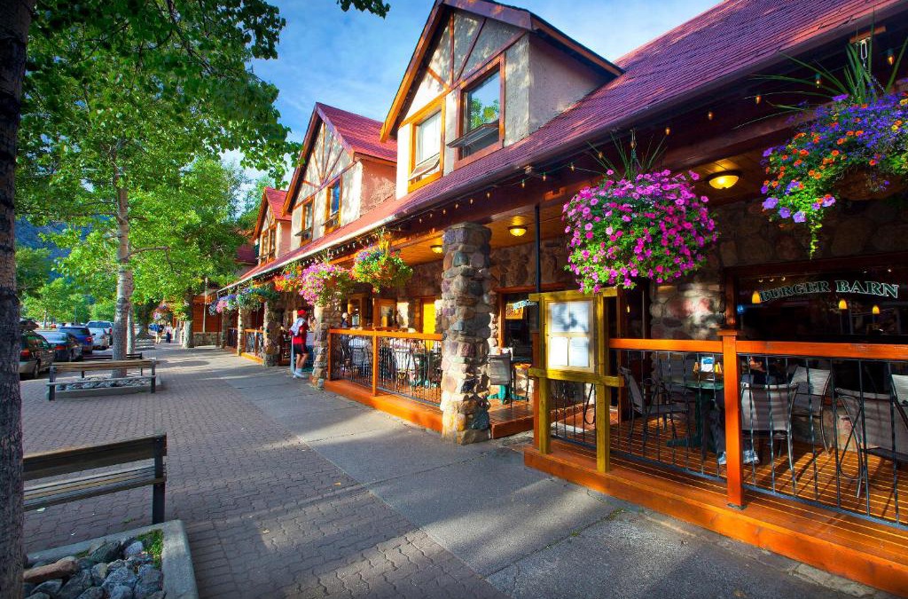 Waterton Park Hotel | Bayshore Inn & Spa