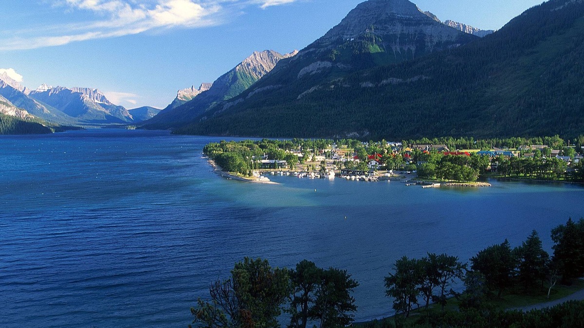 Waterton Park Hotel | Bayshore Inn & Spa