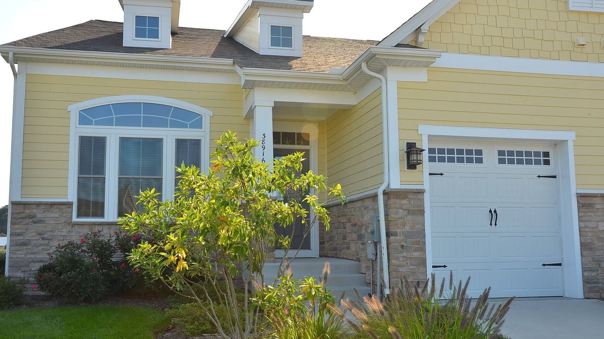 The Commons Villa | Bayside - Beach/Golf 4BR/3.5B+Enclosed Loft/Game Room - Backs to Private Pond