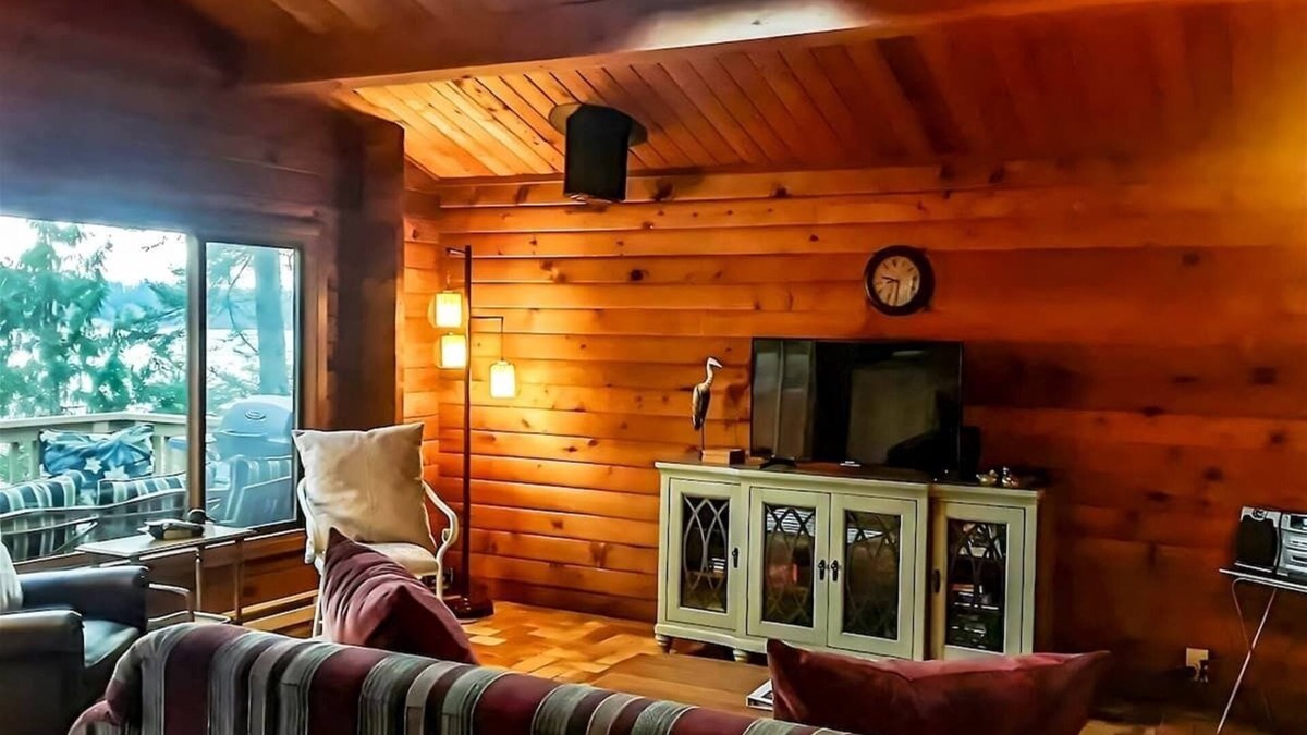 Sequim House | Bayside Cedars Cozy Cabin by the Water