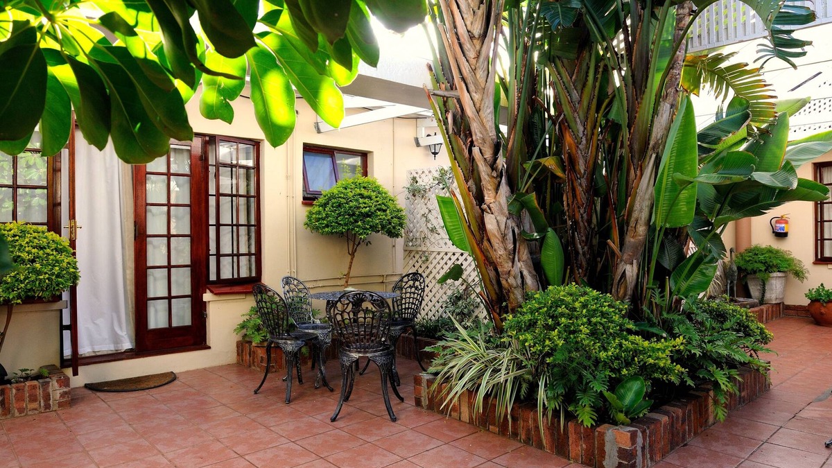 Summerstrand House | Bayside Guest House
