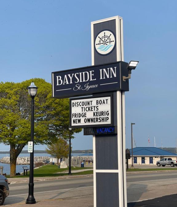 St Ignace Hotel | Bayside Inn