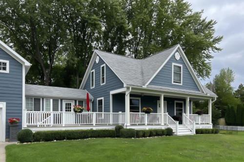 Northport House | Bayside Manor