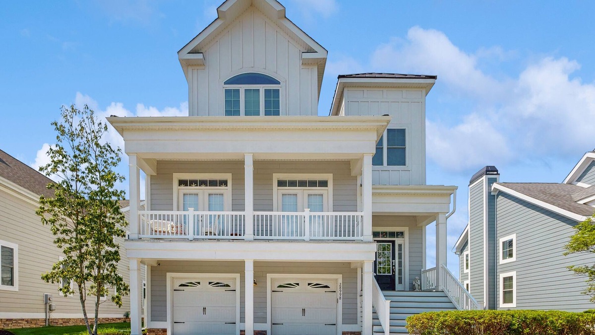 Bayside House | Bayside Resort house w/basketball court, private gas grill, tennis court