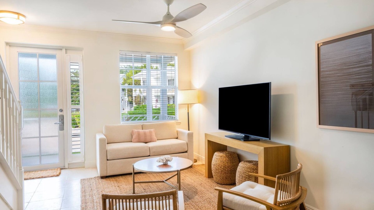 Islamorada Villa | Bayside Tranquility: 3 Relaxing Villa w/Spacious Living Area & Kitchen