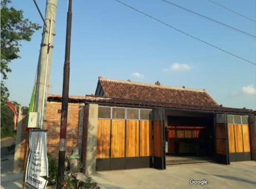 Klaten House | Bayt Assalaam Syariah Homestay