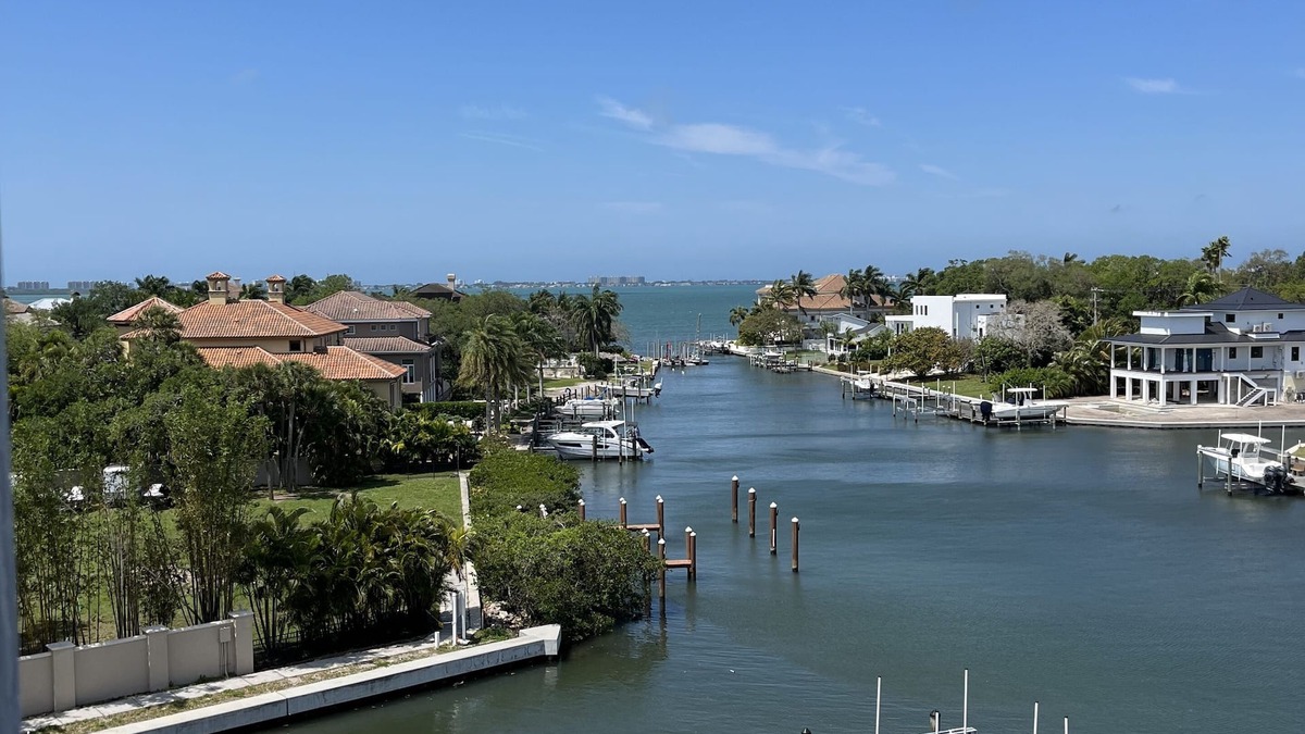 North Trail Condo | Bayview Getaway! Sarasota FL