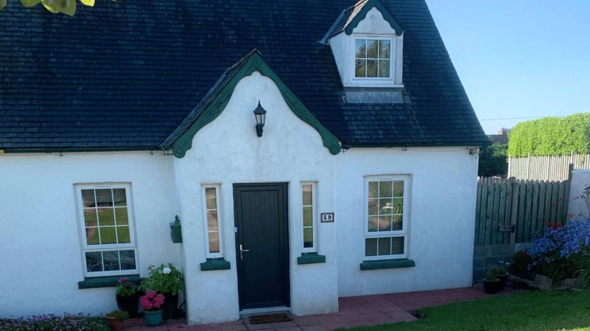 Dunmore East Ski Chalet | Bayview Holiday Home No 39