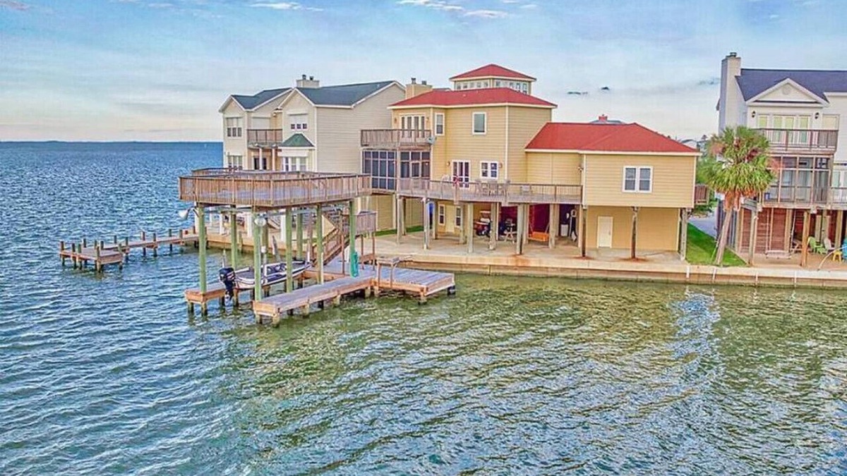 Terramar Beach House | Bayview Home with Boat Slip & Stunning Views