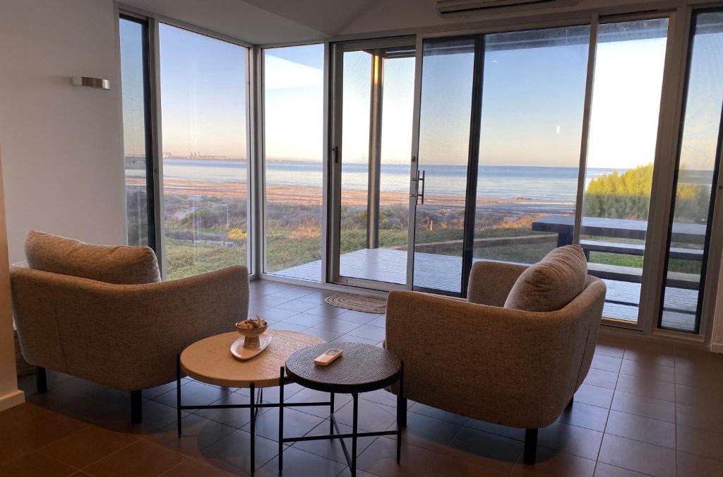 North Beach House | Bayview Retreat - Esplanade home w wifi