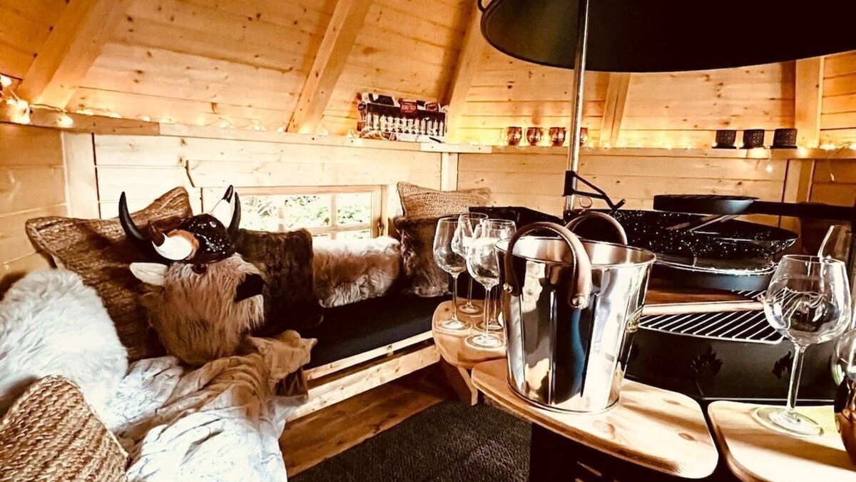 Pontsticill Cottage | BBQ Hut | Log Burner | Valley Views