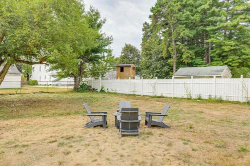 Manchester Apartment | BBQ Ready Historic Apt 3 Mi to Dtwn Manchester
