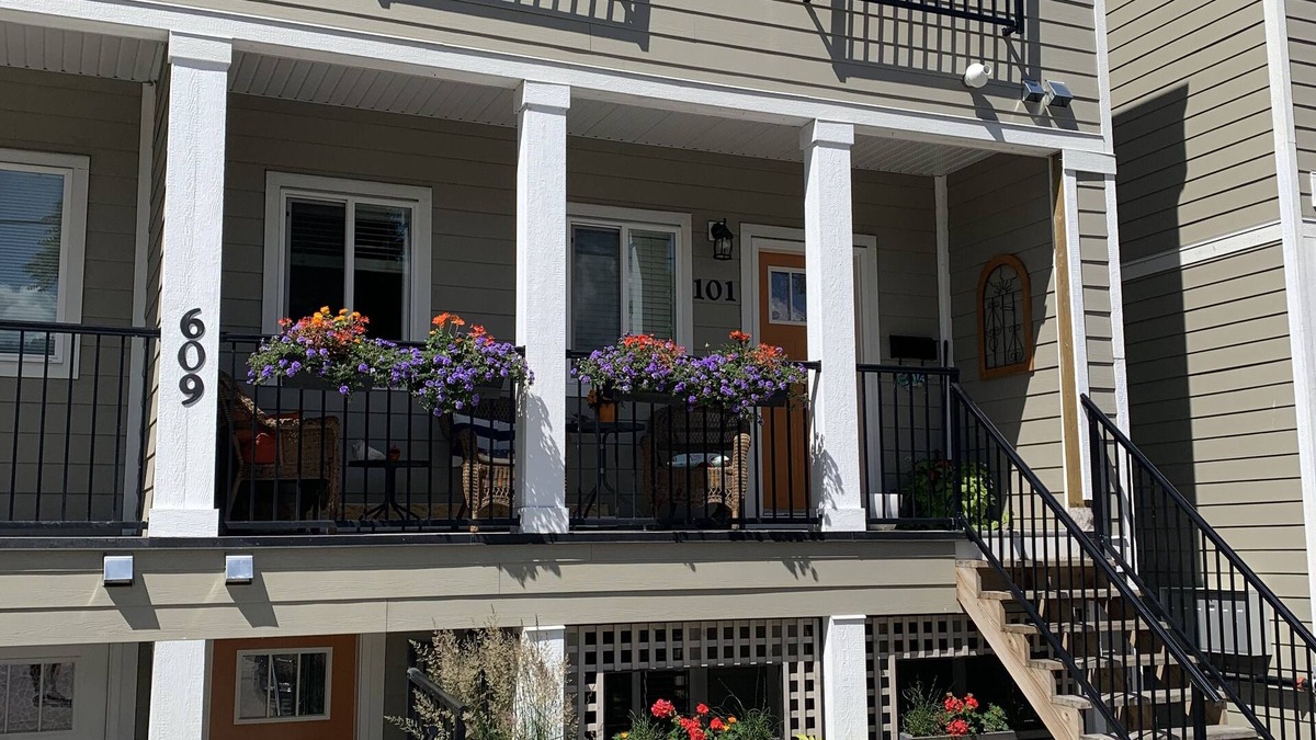 Okanagan-Similkameen Apartment | *BC Short Term Registry #H687636831* Downtown Penticton 12 Min walk to beach
