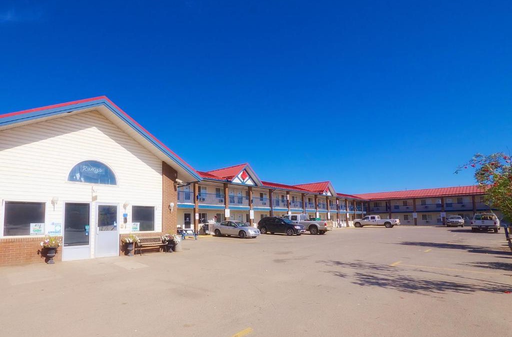 Fort McMurray Hotel | BCMInns - Fort McMurray - Rusty's