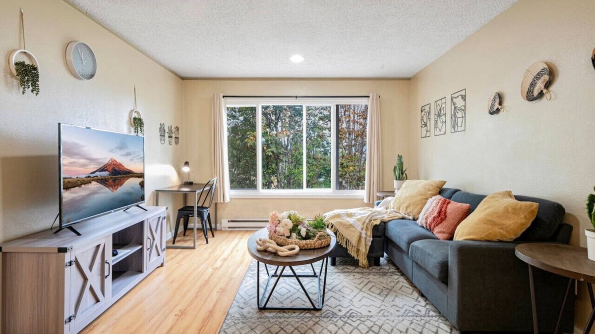 Highline Apartment | BD35 2b1b Apt Unit 4 @S Seattle close to airport