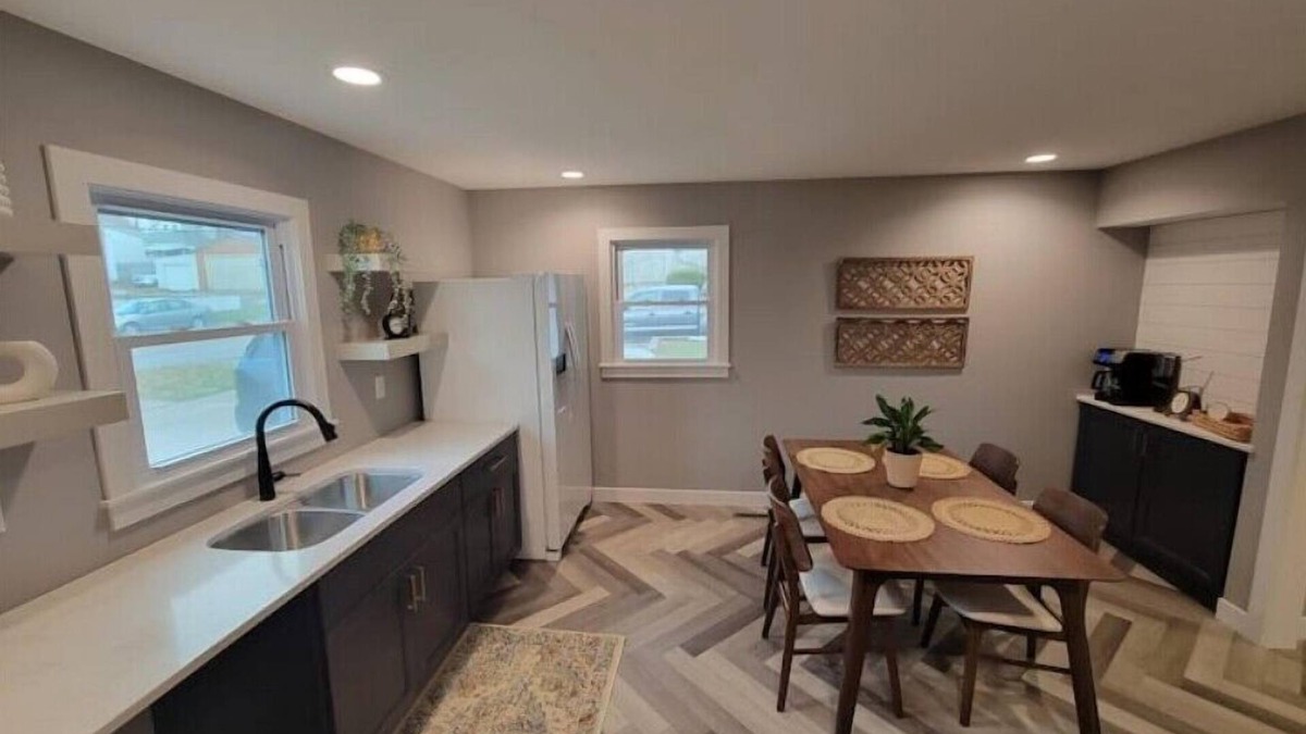 Washington House | Be at Home in Washington, Iowa