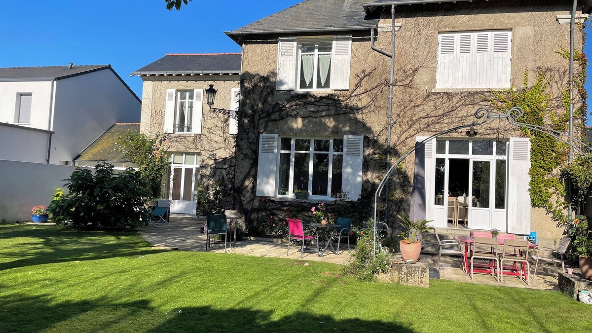 Saint-Philbert-de-Grand-Lieu House | Beautiful family home