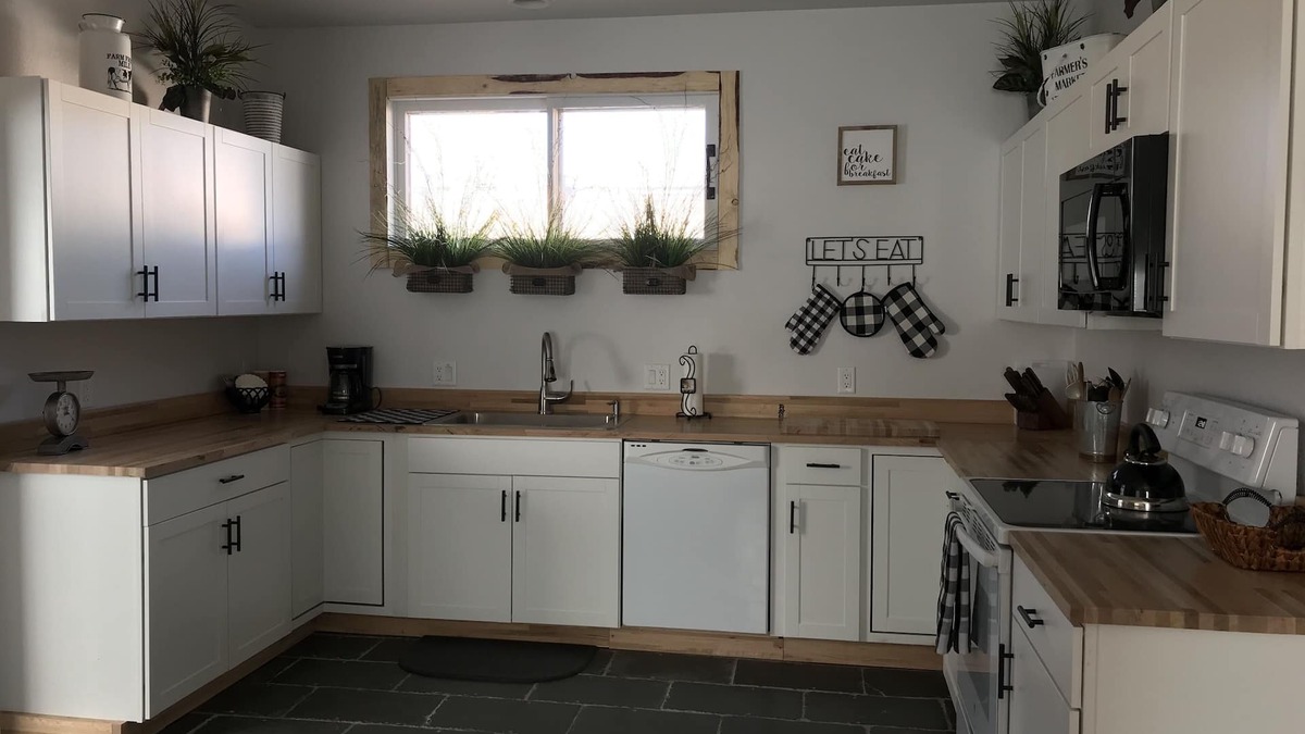 Downtown Colorado Springs House | Be Our Guest Downtown Colorado Springs