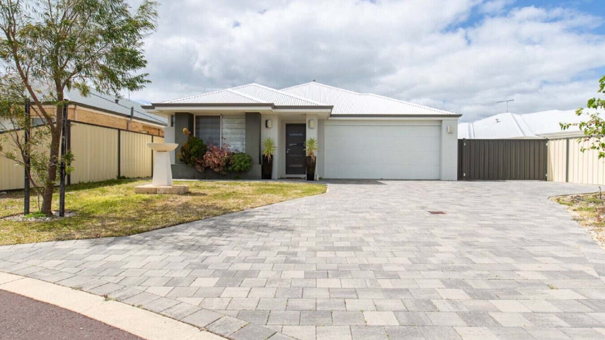 West Busselton House | Be Wowed By Bayou: Your Ultimate Escape