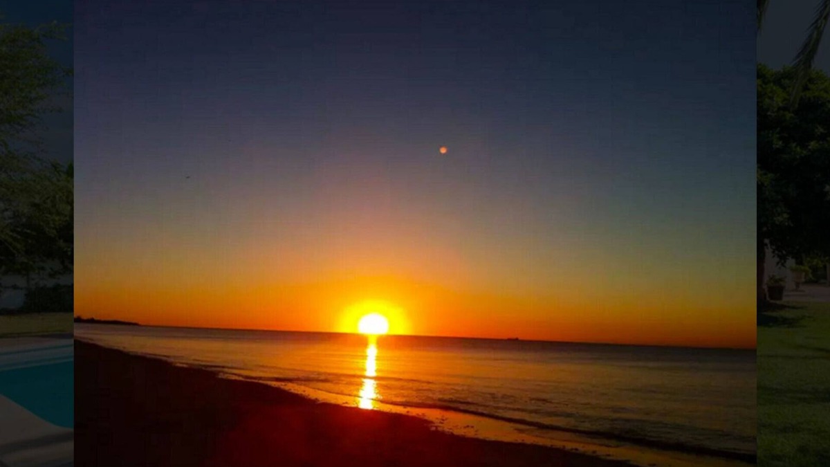 Sanlucar de Barrameda Ski Chalet | Beachfront house, with direct access to the beach, with private pool.
