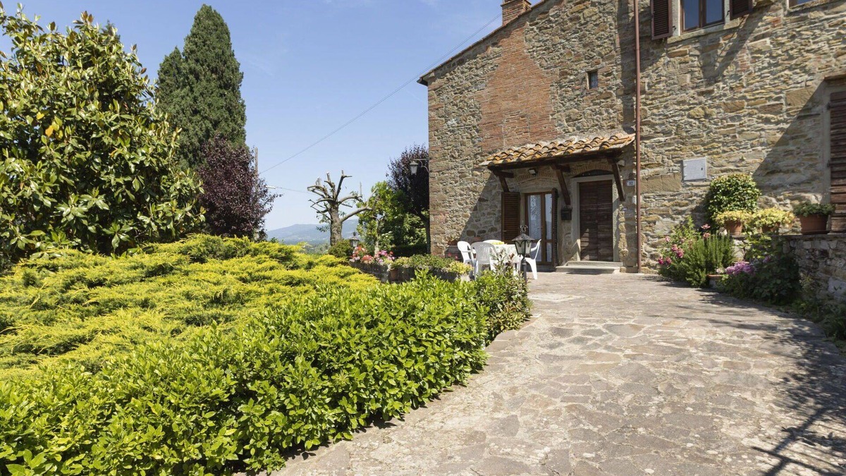 Ponte Buriano House | Beautiful private villa for 4 people with TV, terrace, pets allowed and parking
