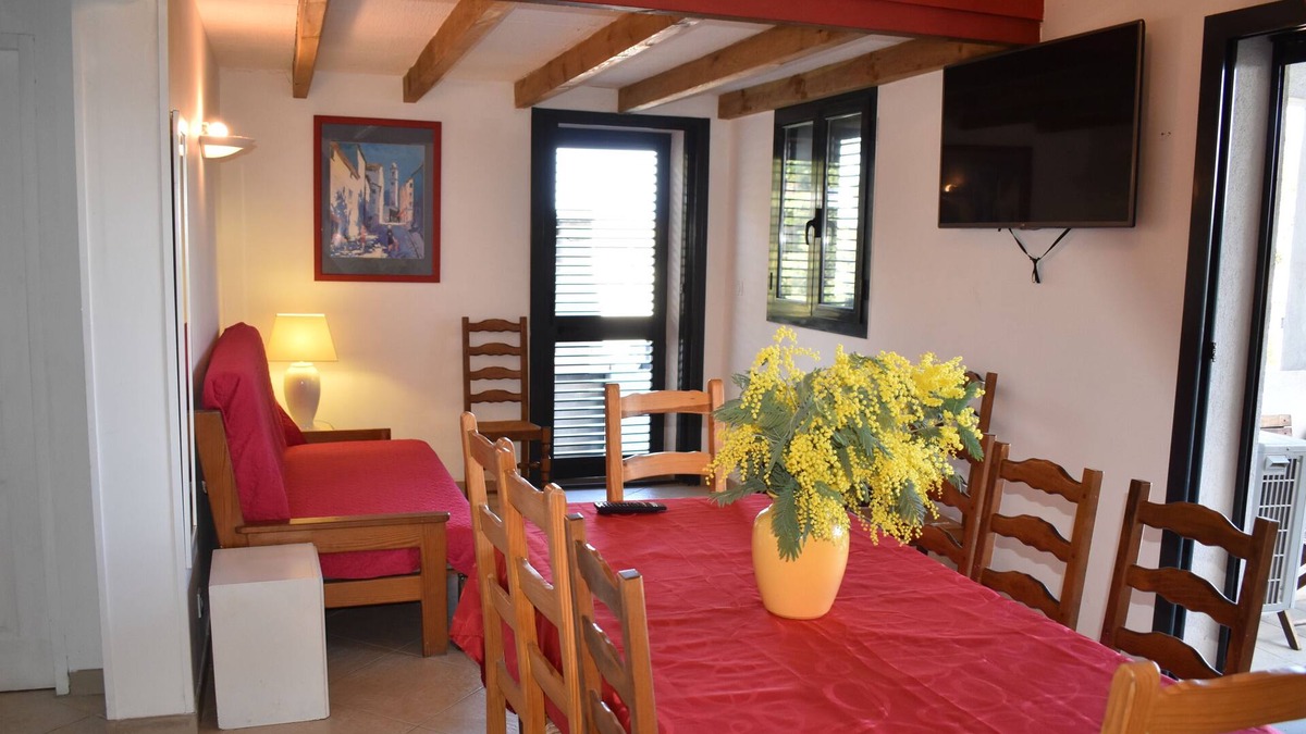 Bravone Apartment | Beach<100m.Air conditioning.Swimming pool.Private parking. Opt Wifi, car, bike. No. of activities