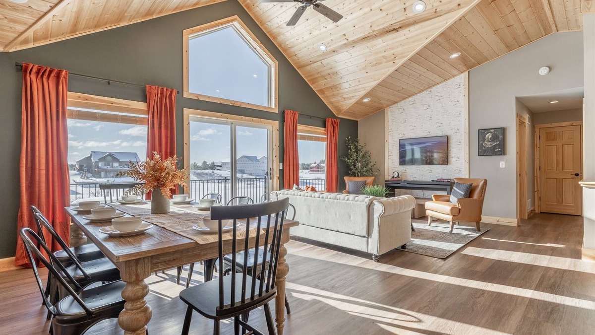 New Lisbon House | Beach,28 Miles to Dells, Fire Pit & Game Room