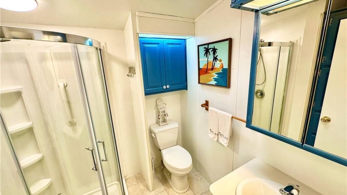 Nettles Island House | Beach Access cozy 2b 1ba beach house on Nettles Island