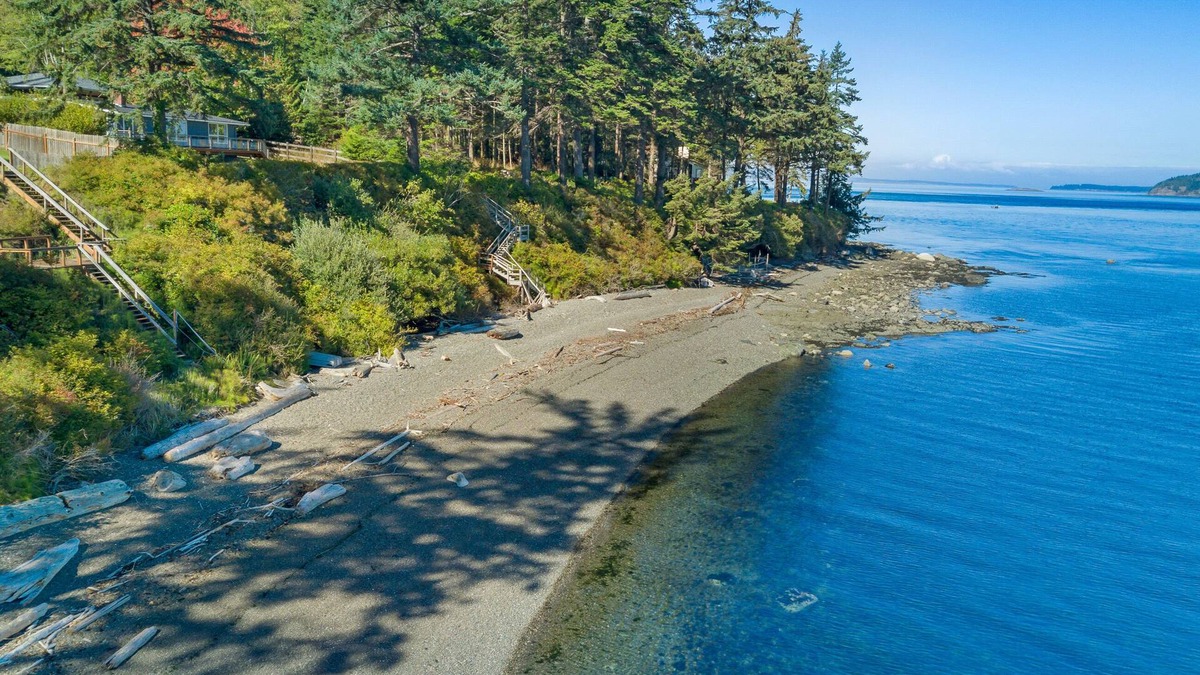 Friday Harbor House | Beach Access! Near Roche Harbor (LBR)