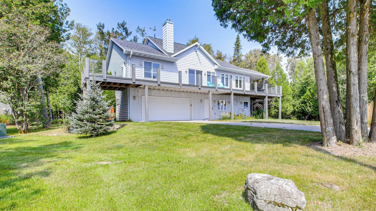 Sturgeon Bay House | Beach Access on Lake Michigan: Sturgeon Bay Home