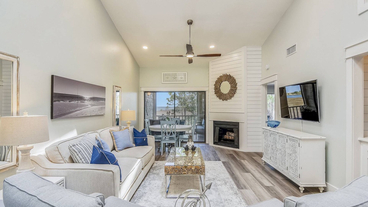 Sandestin House | Beach and Bay for Days | Water Views | Golf Cart | Walk to Beach & Baytowne Wharf!