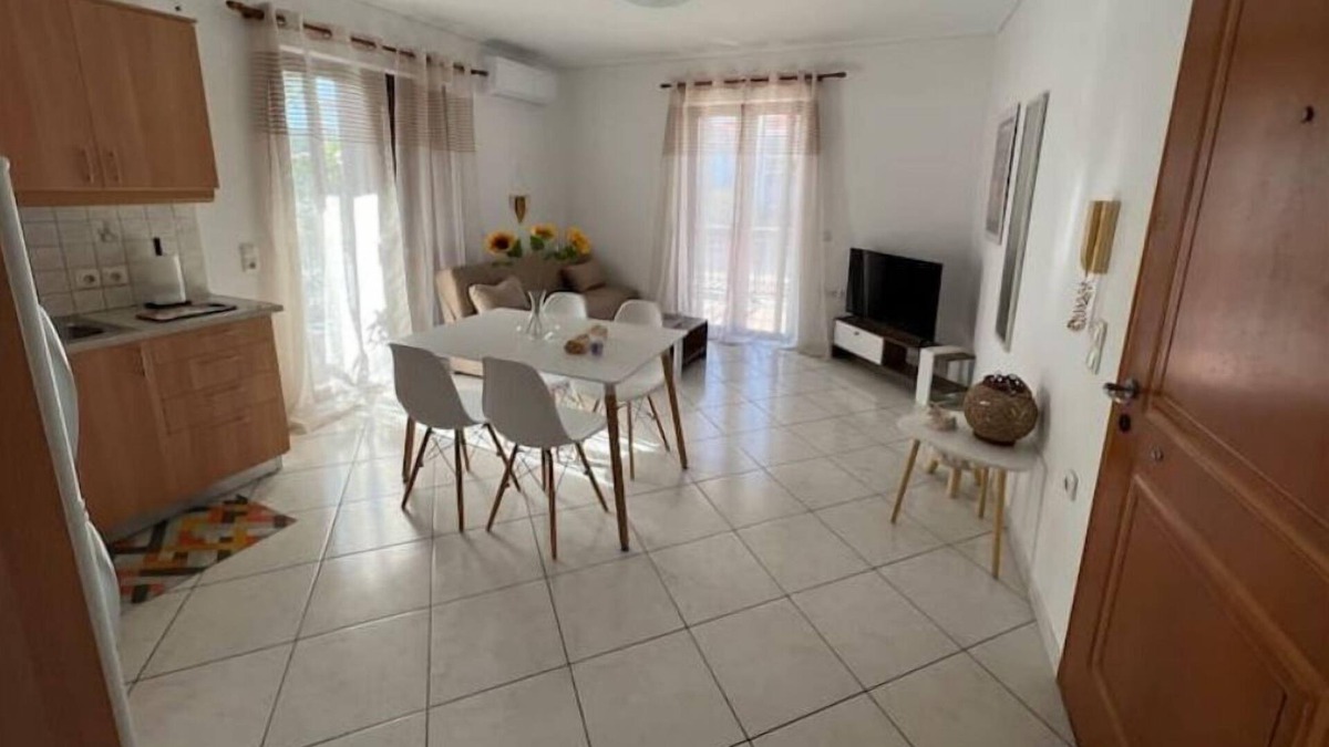 Ireon Condo | Beach apartment in Ireon , close to the airport