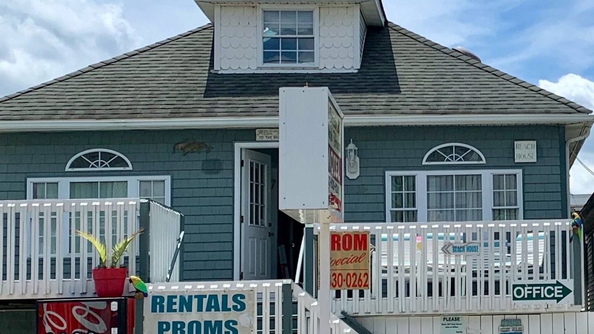 Seaside Heights Apartment | BEACH BLOCK- 5 bedroom remodeled