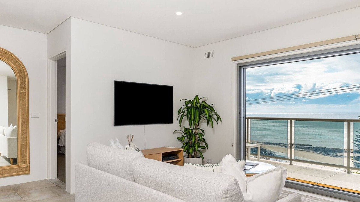 East Ballina Apartment | Beach Break - Embrace the coastal lifestyle, with a view that will steal your breath away
