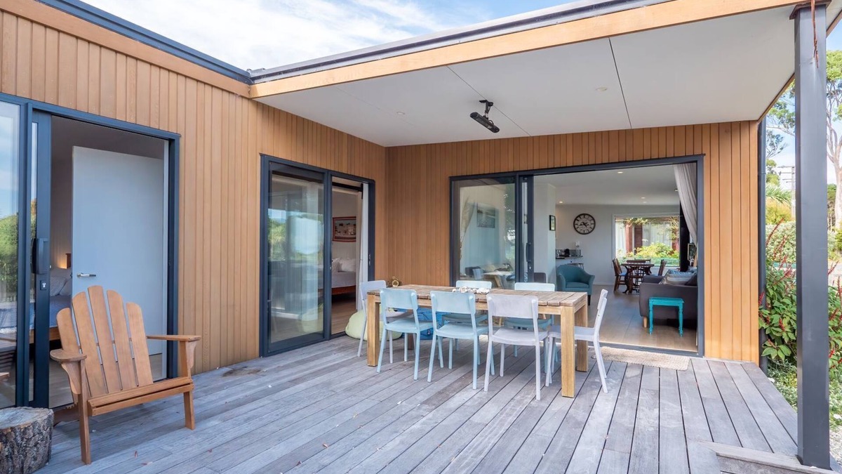 Pohara House | Beach Break in Pohara